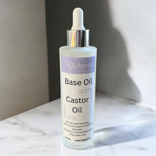 #castoroil #baseoil #carrieroil #lilypod #lilypodofficial #essentialoils #baseoilsireland #waterfordbusiness #smallbatch #womanowned #notonamazon 