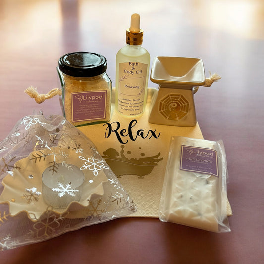 #giftset #readytogift #sustainable #handmadeinireland #handmadeinwaterford #naturalingredients #valentinesgift #lovegift #relaxingchristmaspresent #relaxinggift #lilypodofficial #handmadewithlove #womanowned #notonamazon #waterfordbusiness