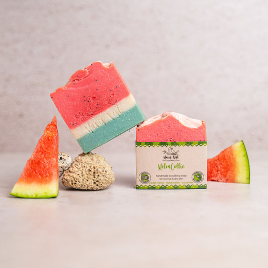 MelonCollie - Scrubbing Soap